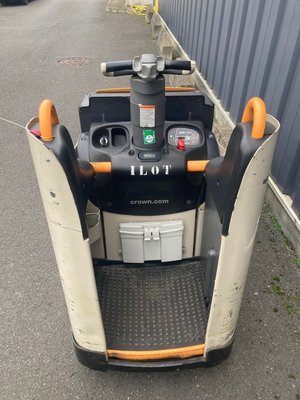 Transpalette porté debout Crown WT3040