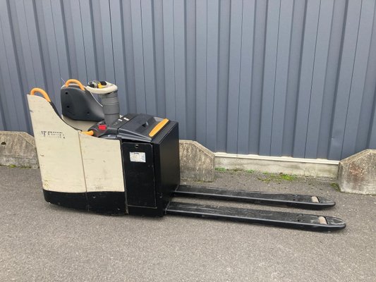 Transpalette porté debout Crown WT3040