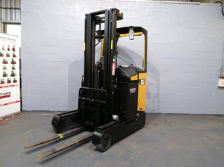 Chariot à mât rétractable Caterpillar NR16N