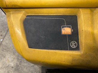 Gerbeur accompagnant Caterpillar NSP16N2R