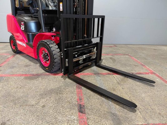 Chariot élévateur frontal 4 roues Hangcha XF25G