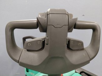 Transpalette porté debout Mitsubishi PBF25N3R MITSUBISHI