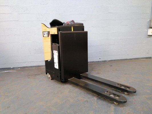 Préparateur de commandes au sol Caterpillar NPR20N