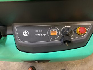 Gerbeur accompagnant Mitsubishi SBP16 N2