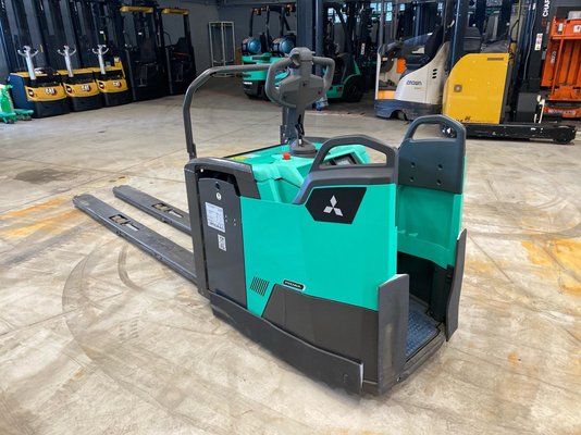 Transpalette porté debout Mitsubishi PBF20N3R Fourches 2400mm