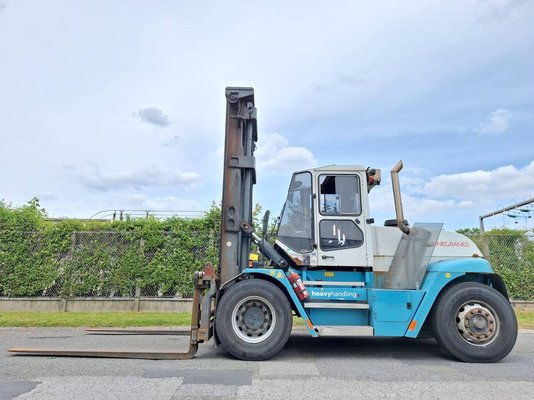 Chariot élévateur frontal 4 roues Konecranes SMV12-600B