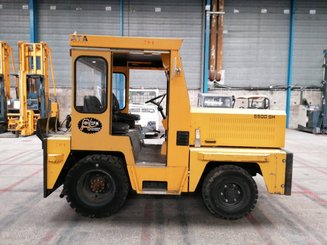 Tracteur de remorquage ATA 5500 LPG