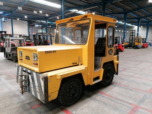 Tracteur industriel - 5500 LPG