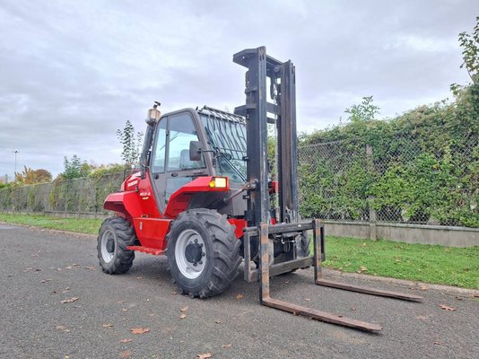 Chariot élévateur tout terrain Manitou M26-4 T3B
