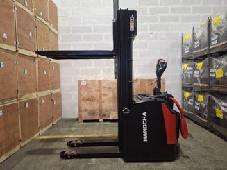 Gerbeur à plate-forme rabattable Hangcha CDD16-AZ3S