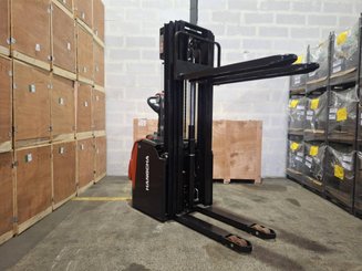 Gerbeur à plate-forme rabattable Hangcha CDD16-AZ3S