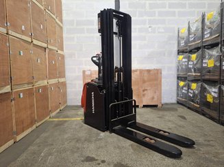Gerbeur à plate-forme rabattable Hangcha CDD16-AZ3S