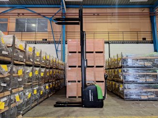 Gerbeur accompagnant Hangcha CDD16-AC1-LI