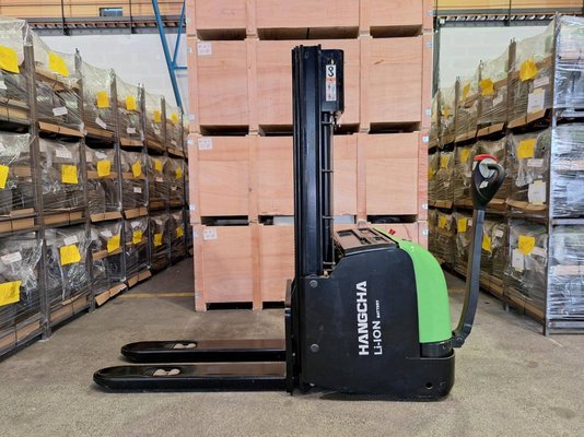 Gerbeur accompagnant Hangcha CDD16-AC1-LI