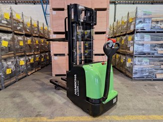 Gerbeur accompagnant Hangcha CDD16-AC1-LI
