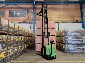 Gerbeur accompagnant Hangcha CDD16-AC1-LI