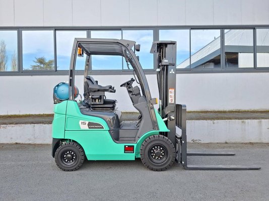 Chariot élévateur frontal 4 roues Mitsubishi FG15N