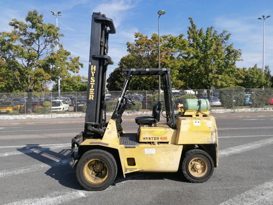 Chariot élévateur frontal 4 roues Hyster H4.00XL