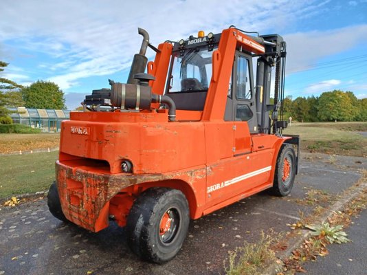 Chariot élévateur frontal 4 roues Mora M180C