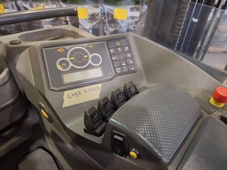 Chariot à mât rétractable UniCarriers UHD-200-DTFVXF-955
