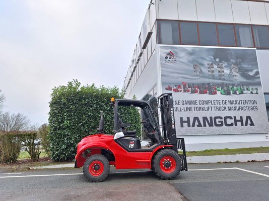 Chariot élévateur tout terrain Hangcha TT18-2