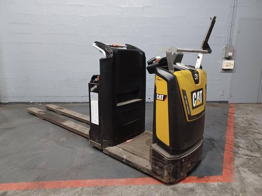 Préparateur de commandes au sol Caterpillar NO20NE