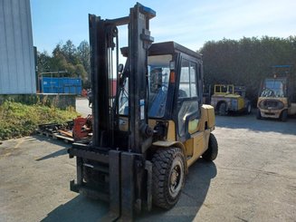 Chariot élévateur frontal 4 roues Caterpillar DP50K2