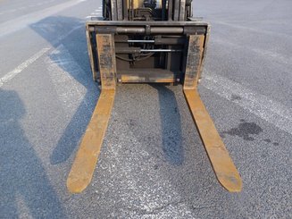 Chariot élévateur frontal 4 roues Caterpillar DP50NT