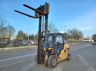 Chariot élévateur frontal 4 roues Caterpillar DP50NT