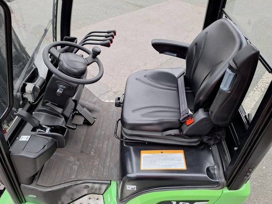 Chariot élévateur frontal 3 roues Hangcha XC3-18i (CPDS18-XCC2G-SI)