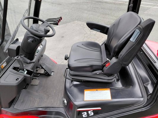 Chariot élévateur frontal 4 roues Hangcha XF25G-2