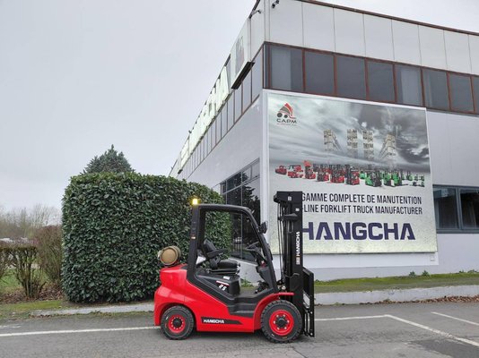 Chariot élévateur frontal 4 roues - XF25G-2
