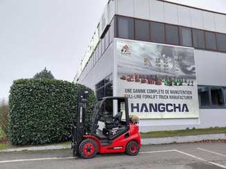 Chariot élévateur frontal 4 roues Hangcha XF25G-2