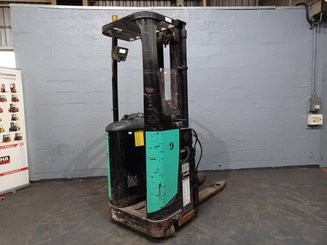 Gerbeur porté debout Caterpillar NSR16N