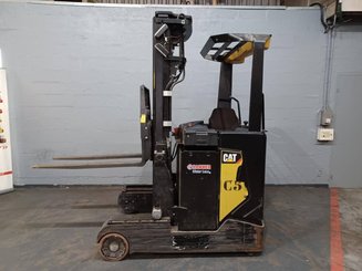 Chariot à mât rétractable Caterpillar NR16N2