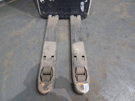 Transpalette porté debout Crown RT4020-2.0