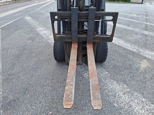 Chariot élévateur frontal 4 roues Yale ERP30