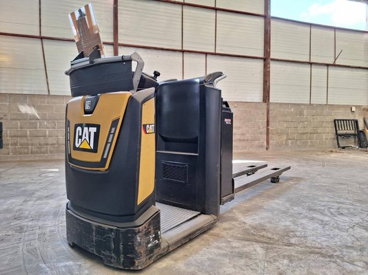 Préparateur de commandes au sol Caterpillar NO20NE