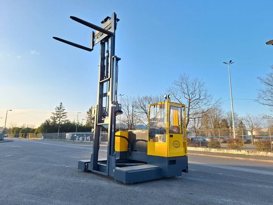 Chariot élévateur latéral multidirectionnel Combilift ESL3545