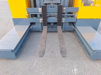 Chariot élévateur latéral multidirectionnel Combilift ESL3545