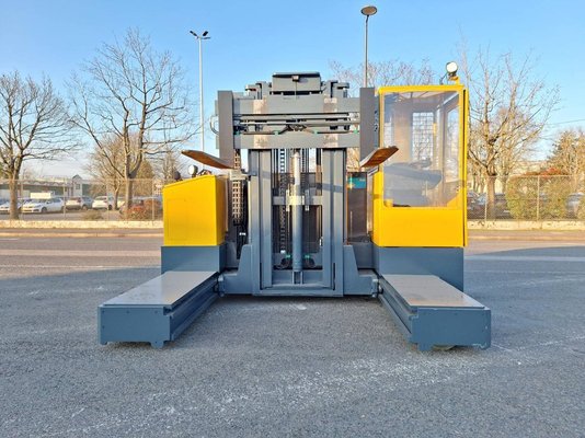 Chariot élévateur latéral multidirectionnel Combilift ESL3545