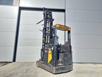 Chariot à mât rétractable Caterpillar NR16N2