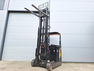 Chariot à mât rétractable Caterpillar NR16N2