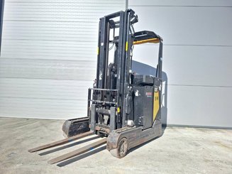Chariot à mât rétractable Caterpillar NR16N2