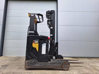 Chariot à mât rétractable Caterpillar NR16N2