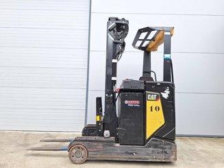Chariot à mât rétractable Caterpillar NR16N2