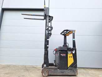 Chariot à mât rétractable Caterpillar NR16N2