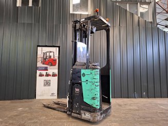 Gerbeur porté debout Caterpillar NSR16N