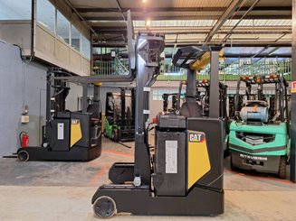Chariot à mât rétractable Caterpillar NR16N2