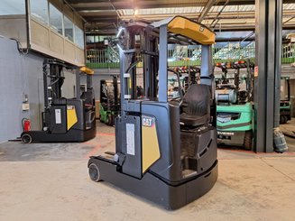 Chariot à mât rétractable Caterpillar NR16N2